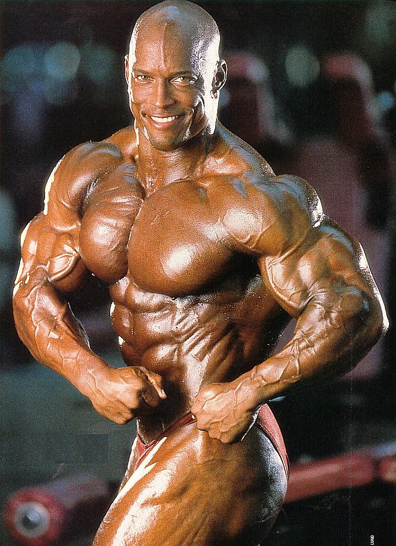 Shawn Ray side chest